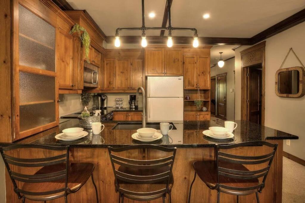 Les Manoirs Wpool & Hot Tub Near Village 110-7 Mont-Tremblant Exterior foto